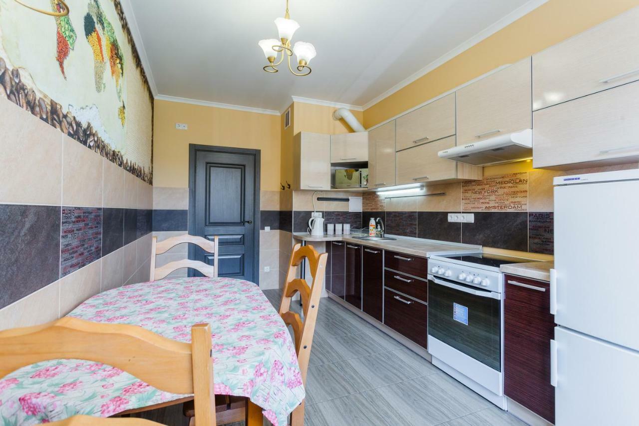 Солнечная Квартира На Ломоносова 71, Вднх Kiev Esterno foto